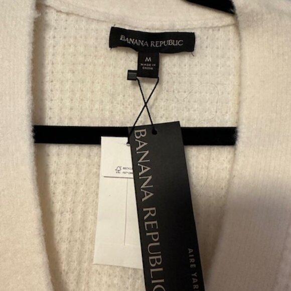 Banana Republic Cream Cardigan Sweater - Picture 2 of 4